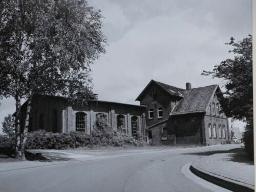 Foto des Lokschuppens Jever im Jahr 1989
